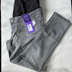 BNWT Seraphine overbump jeans in a US8